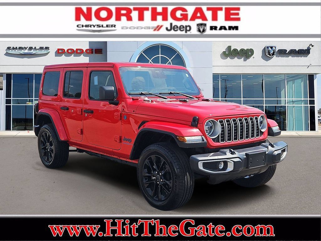 Used 2025 Jeep Wrangler Unlimited Sahara w/ Safety Group AWD/4WD image 1