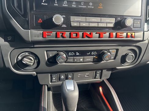 Used 2025 Nissan Frontier PRO-4X w/ Pro Premium Package image 27