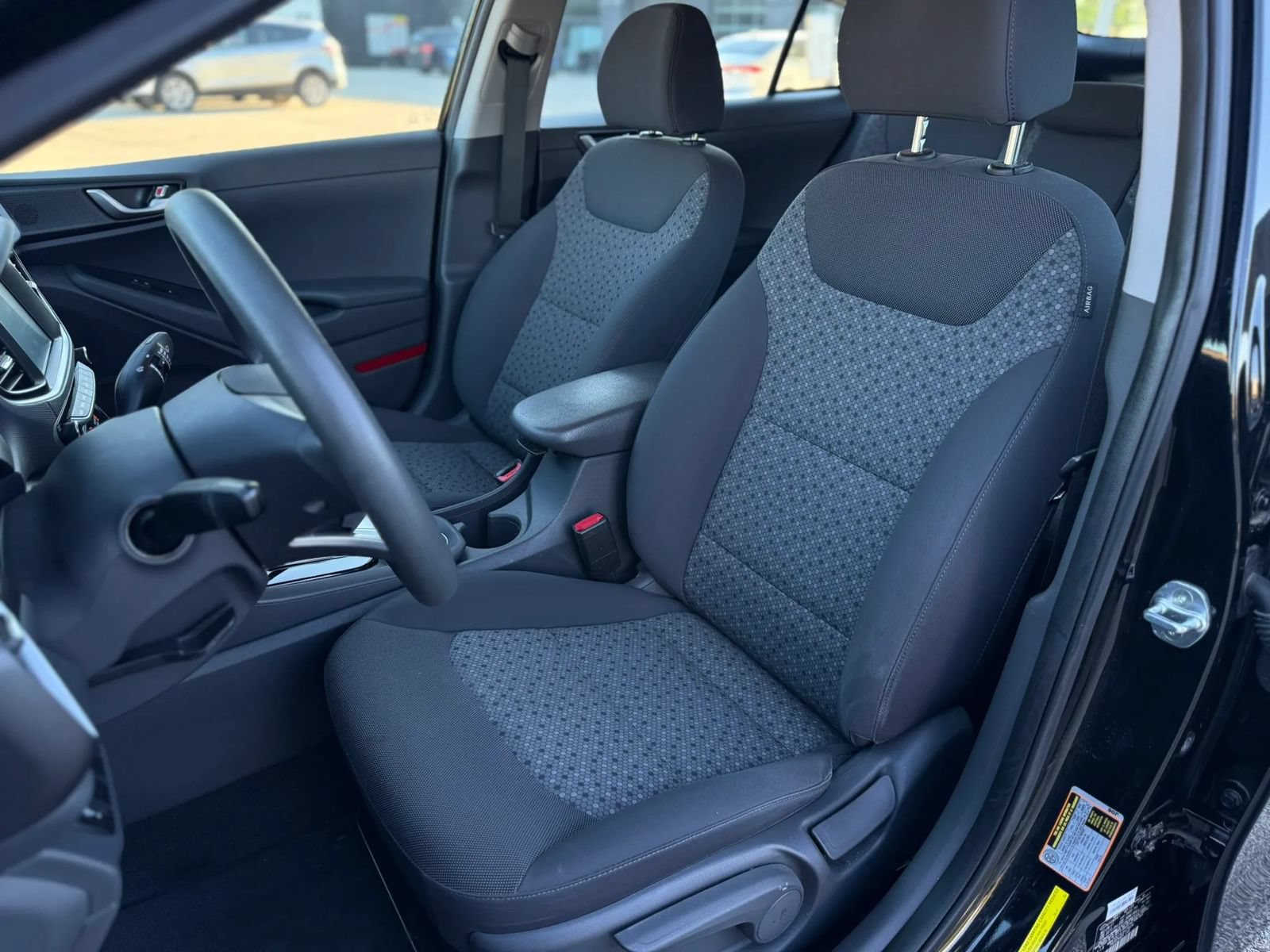 Used 2018 Hyundai Ioniq Blue FWD image 10