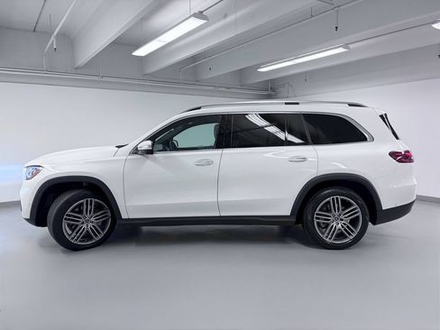 Certified 2024 Mercedes-Benz GLS 450 4MATIC image 5