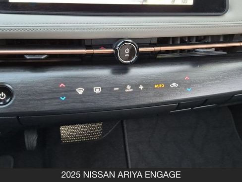 Certified 2025 Nissan Ariya FWD image 23