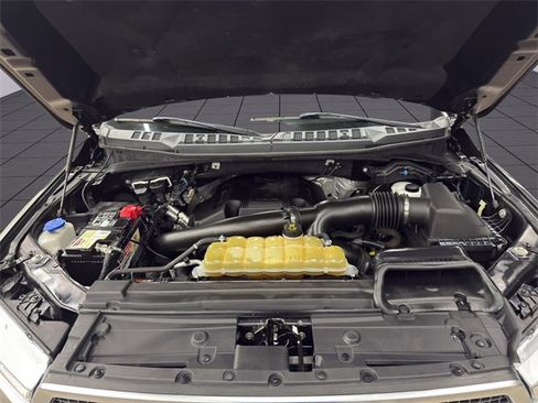 Used 2019 Ford F150 Platinum w/ Equipment Group 701A Luxury image 21