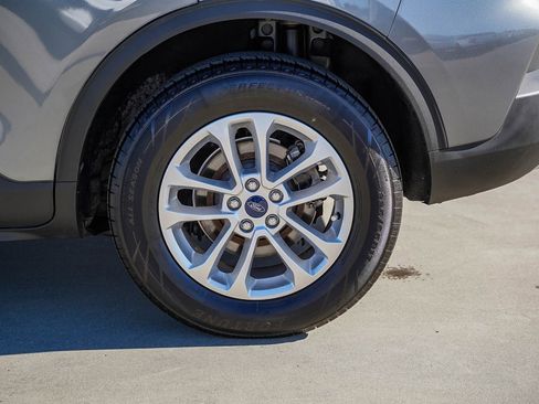 Used 2022 Ford Escape SE image 6