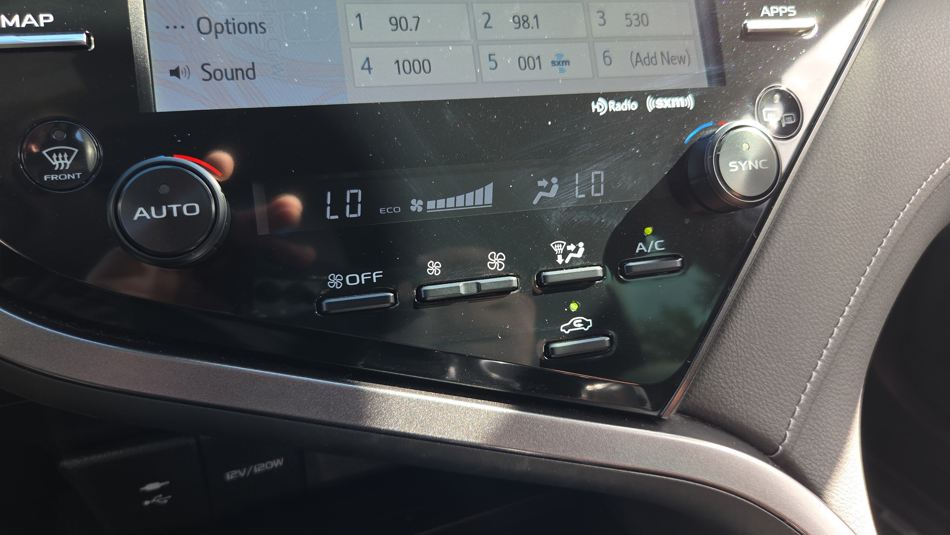 Used 2019 Toyota Camry XSE w/ Driver Assist Package FWD image 27