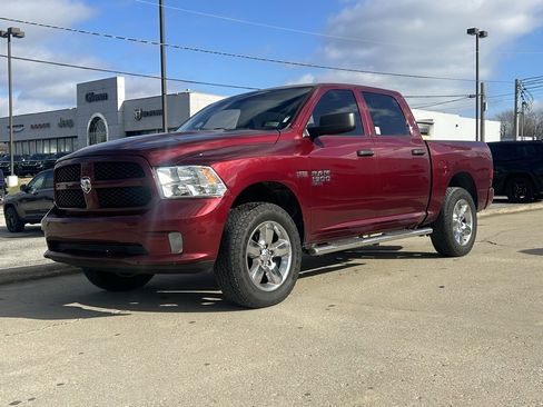 Used 2019 RAM 1500 Express w/ Express Value Package image 2