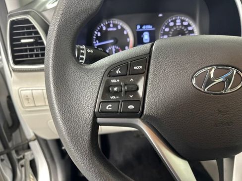 Used 2019 Hyundai Tucson SE image 15