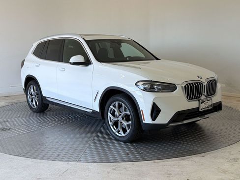 Used 2024 BMW X3 xDrive30i w/ Premium Package AWD/4WD image 7