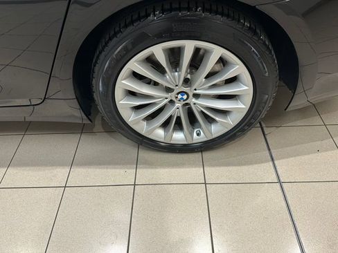 Used 2021 BMW 540i xDrive w/ Premium Package image 28