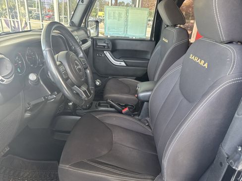 Used 2013 Jeep Wrangler Sahara w/ Connectivity Group image 15