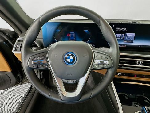 Certified 2023 BMW i4 eDrive35 w/ Premium Package image 11