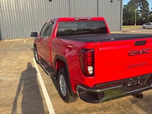 Used 2024 GMC Sierra 1500 SLE RWD image 4