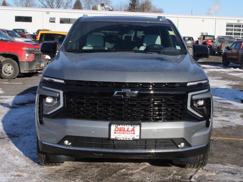 New 2026 Chevrolet Tahoe Premier image 2