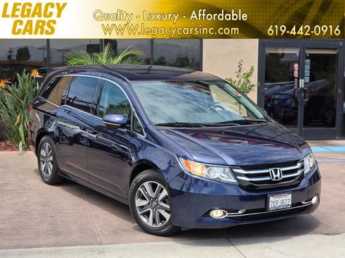 Used 2017 Honda Odyssey Touring image 1
