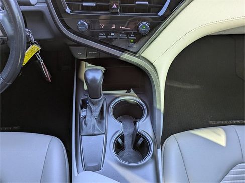Used 2021 Toyota Camry SE image 17