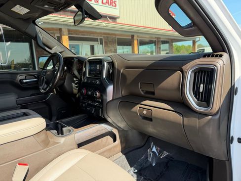 Used 2020 Chevrolet Silverado 1500 LTZ image 26