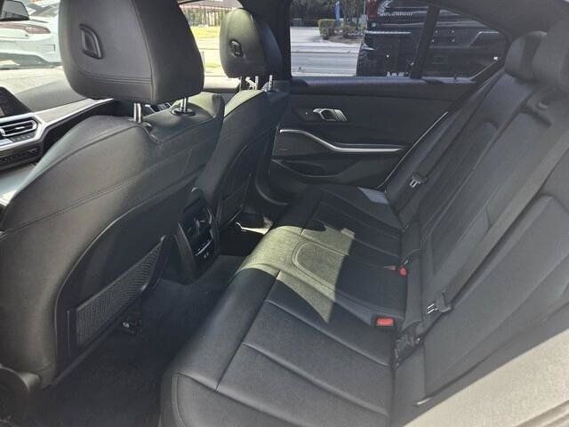 Used 2021 BMW 330i Sedan w/ M Sport Package RWD image 18