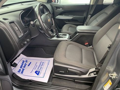 Used 2019 Chevrolet Colorado LT w/ LT Convenience Package image 7