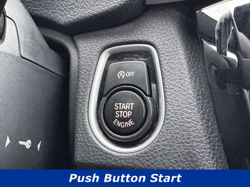 Used 2017 BMW 330i xDrive Sedan AWD/4WD image 10