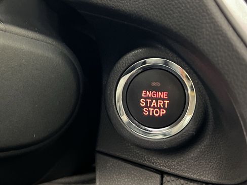 Used 2024 Subaru Forester Premium image 33