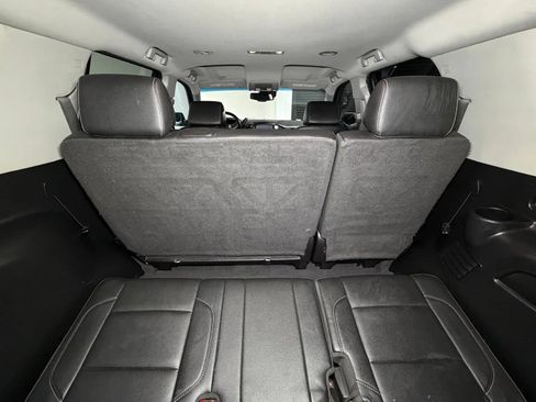 Used 2019 Chevrolet Tahoe LT AWD/4WD image 16