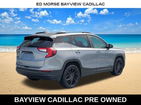 Used 2023 GMC Terrain SLE w/ Driver Convenience Package FWD image 5