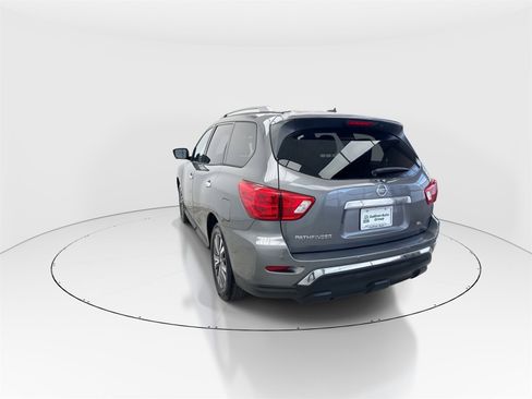 Used 2018 Nissan Pathfinder SL image 6
