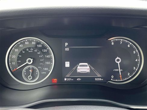 Certified 2025 Genesis G70 2.5T image 25