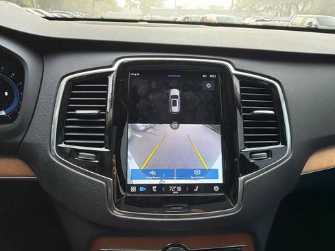 Certified 2023 Volvo XC90 B5 Plus w/ Protection Package Premier image 30