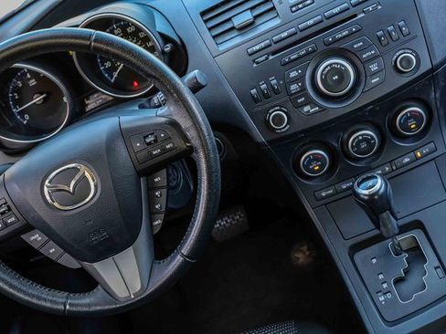 Used 2013 MAZDA MAZDA3 i Touring image 18