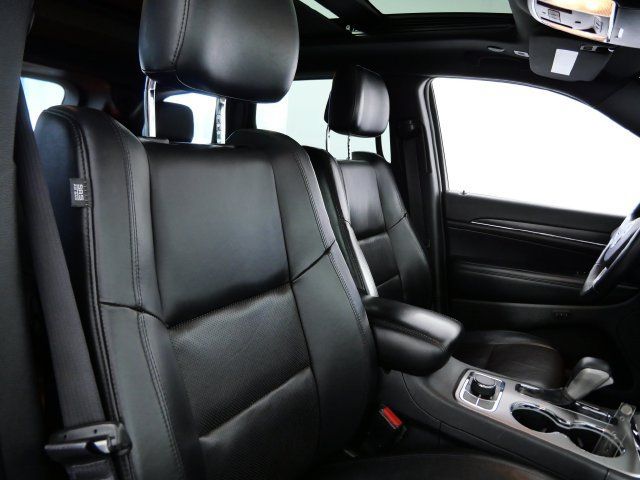 Used 2018 Jeep Grand Cherokee Limited w/ Luxury Group II AWD/4WD image 11