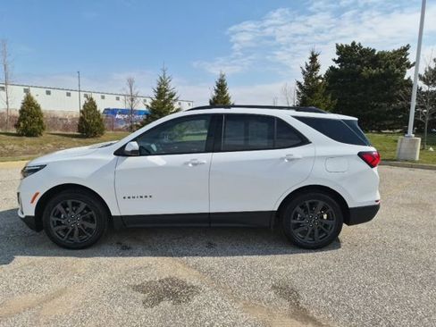 Used 2024 Chevrolet Equinox RS w/ RS Leather Package image 8