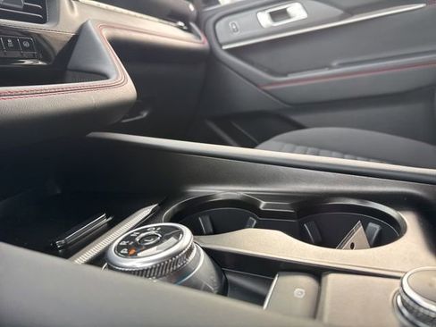 Certified 2025 Ford Explorer ST-Line image 29