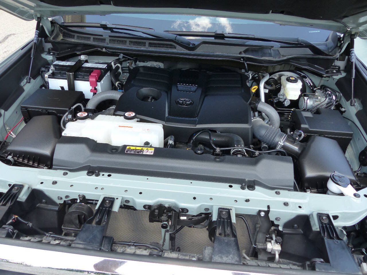 Used 2022 Toyota Tundra SR5 AWD/4WD image 23