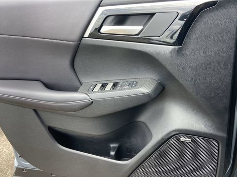 New 2026 Mitsubishi Outlander AWD image 19