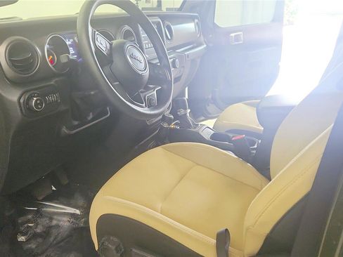 Used 2022 Jeep Gladiator Sport w/ Trailer Tow Package AWD/4WD image 21