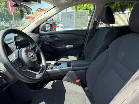 Used 2024 Nissan Rogue S FWD image 28