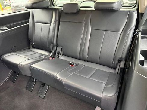 Certified 2024 Ford Expedition XLT RWD image 10