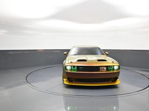 Used 2023 Dodge Challenger SRT Hellcat RWD image 4