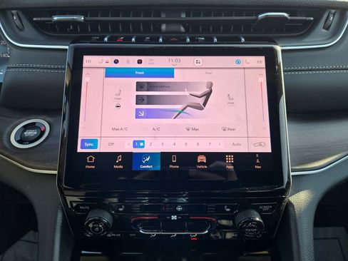 Used 2025 Jeep Grand Cherokee L Limited image 22