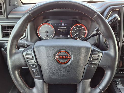 Used 2023 Nissan Titan PRO-4X w/ Pro-4x Convenience Package AWD/4WD image 12