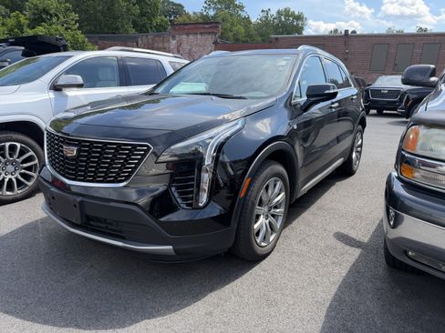 Used 2023 Cadillac XT4 Premium Luxury w/ Cold Weather Package AWD/4WD image 1