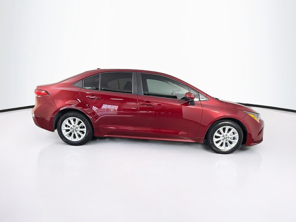 Used 2022 Toyota Corolla LE w/ LE Convenience Package FWD image 10