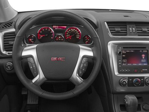 Used 2015 GMC Acadia SLT image 9