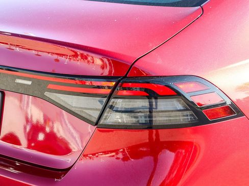 Certified 2023 Honda Accord EX image 10