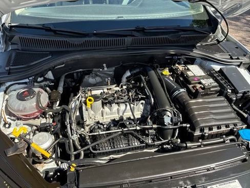 Used 2019 Volkswagen Jetta SE FWD image 9