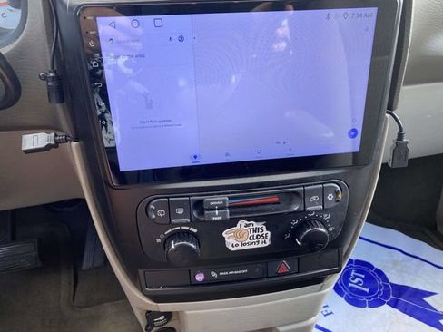 Used 2007 Dodge Caravan SXT FWD image 15