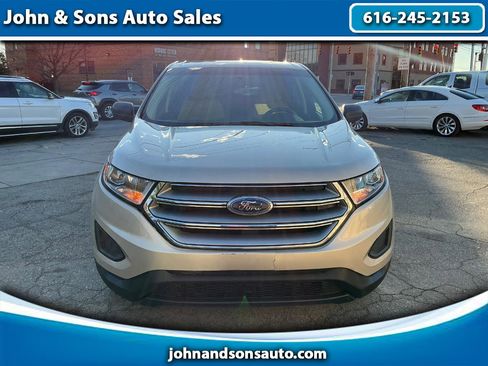 Used 2017 Ford Edge SE image 1