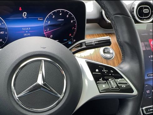 Used 2025 Mercedes-Benz C 300 Sedan image 39