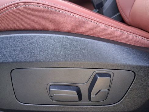 Used 2026 BMW X1 xDrive28i w/ Convenience Package AWD/4WD image 12