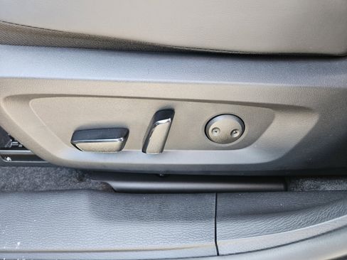 New 2026 Mitsubishi Outlander image 9